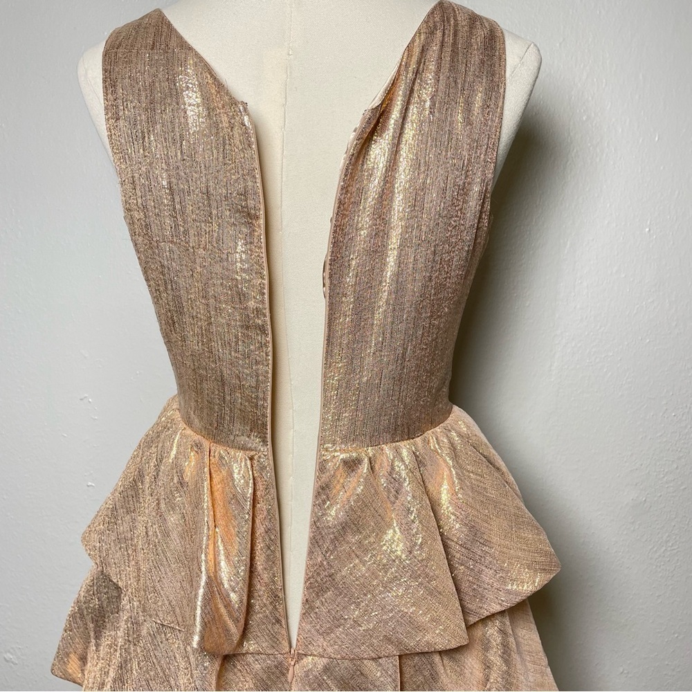 Mark & James by Badgley Mischka Gold Metallic Silk Tiered Cocktail Dress Size 4 - Picture 12 of 15